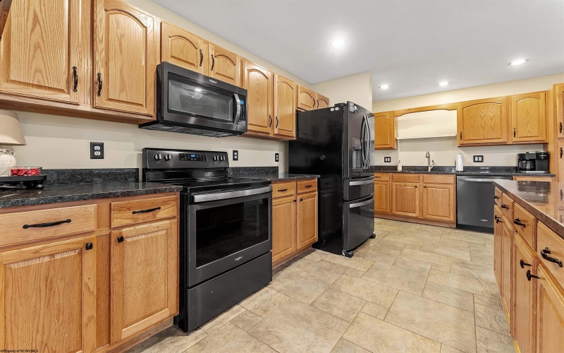 21 Oakton Drive, Morgantown, West Virginia 26508, 3 Bedrooms Bedrooms, 11 Rooms Rooms,3 BathroomsBathrooms,Single Family Detached,For Sale,Oakton,10164273 21 Oakton Drive, Morgantown, West Virginia 26508, 3 Bedrooms Bedrooms, 11 Rooms Rooms,3 BathroomsBathrooms,Single Family Detached,For Sale,Oakton,10164273