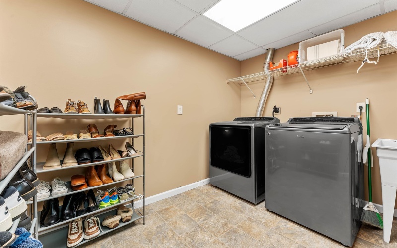 21 Oakton Drive, Morgantown, West Virginia 26508, 3 Bedrooms Bedrooms, 11 Rooms Rooms,3 BathroomsBathrooms,Single Family Detached,For Sale,Oakton,10164273 21 Oakton Drive, Morgantown, West Virginia 26508, 3 Bedrooms Bedrooms, 11 Rooms Rooms,3 BathroomsBathrooms,Single Family Detached,For Sale,Oakton,10164273