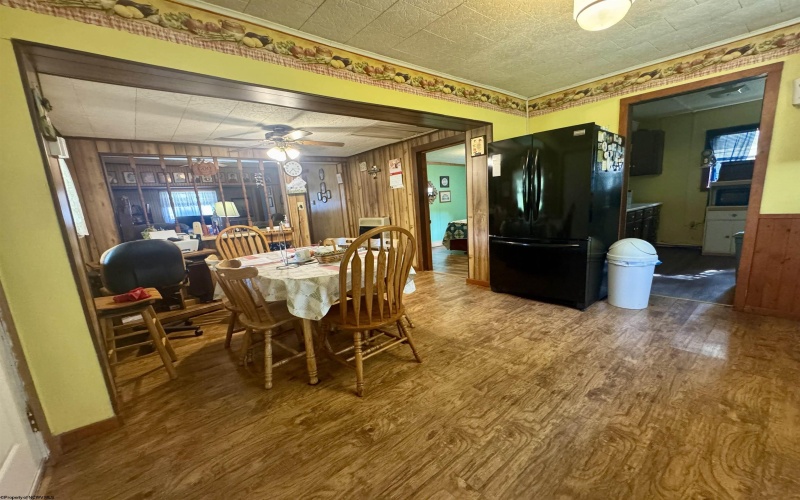 115 Virginia Street, Gassaway, West Virginia 26624, 3 Bedrooms Bedrooms, 7 Rooms Rooms,1 BathroomBathrooms,Single Family Detached,For Sale,Virginia,10164272