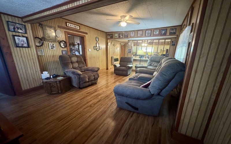 115 Virginia Street, Gassaway, West Virginia 26624, 3 Bedrooms Bedrooms, 7 Rooms Rooms,1 BathroomBathrooms,Single Family Detached,For Sale,Virginia,10164272