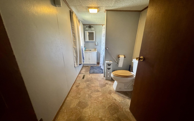 115 Virginia Street, Gassaway, West Virginia 26624, 3 Bedrooms Bedrooms, 7 Rooms Rooms,1 BathroomBathrooms,Single Family Detached,For Sale,Virginia,10164272