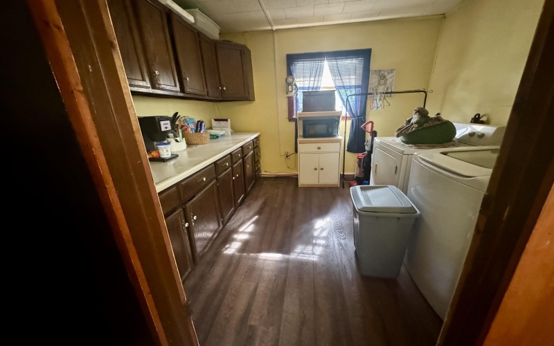 115 Virginia Street, Gassaway, West Virginia 26624, 3 Bedrooms Bedrooms, 7 Rooms Rooms,1 BathroomBathrooms,Single Family Detached,For Sale,Virginia,10164272