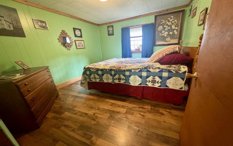 115 Virginia Street, Gassaway, West Virginia 26624, 3 Bedrooms Bedrooms, 7 Rooms Rooms,1 BathroomBathrooms,Single Family Detached,For Sale,Virginia,10164272