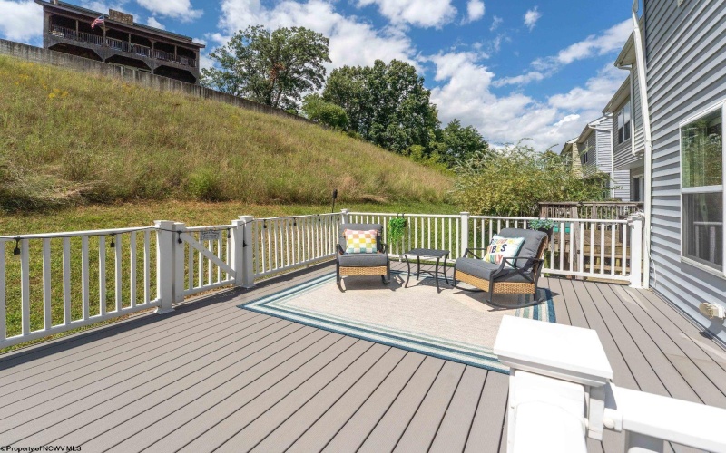 127 Tee Drive, Maidsville, West Virginia 26541, 3 Bedrooms Bedrooms, 8 Rooms Rooms,2 BathroomsBathrooms,Single Family Attached,For Sale,Tee,10164280