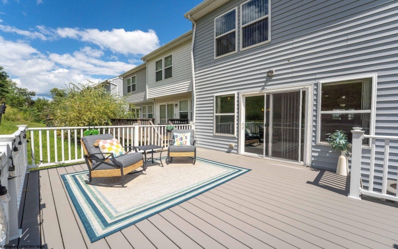 127 Tee Drive, Maidsville, West Virginia 26541, 3 Bedrooms Bedrooms, 8 Rooms Rooms,2 BathroomsBathrooms,Single Family Attached,For Sale,Tee,10164280