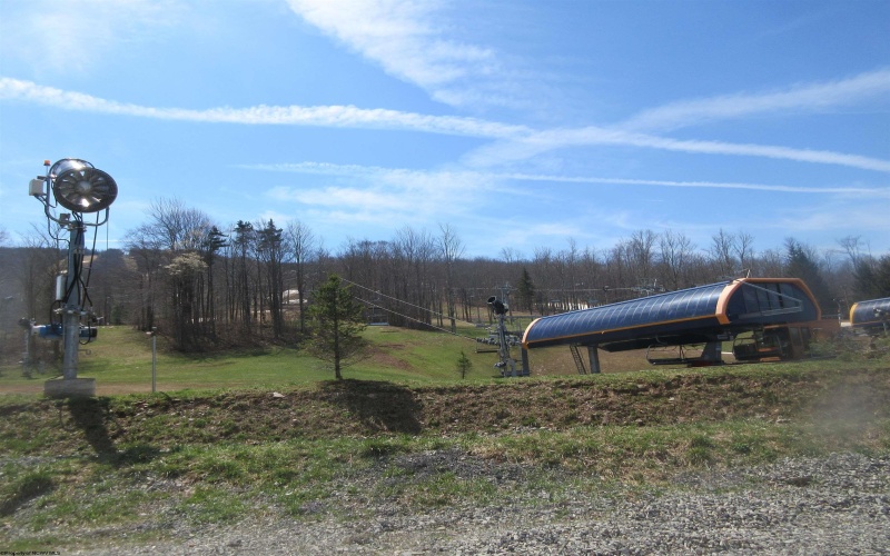 304 HERZWOOD CONDO C Drive, Davis, West Virginia 26260, 2 Bedrooms Bedrooms, 4 Rooms Rooms,1 BathroomBathrooms,Single Family Attached,For Sale,HERZWOOD CONDO C,10164294