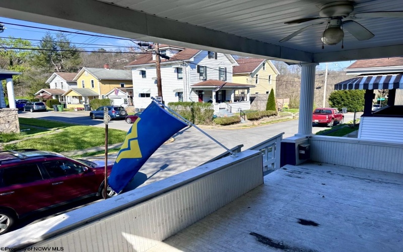 608 Alma Street, Morgantown, West Virginia 26501, 3 Bedrooms Bedrooms, 6 Rooms Rooms,2 BathroomsBathrooms,Single Family Detached,For Sale,Alma,10164290