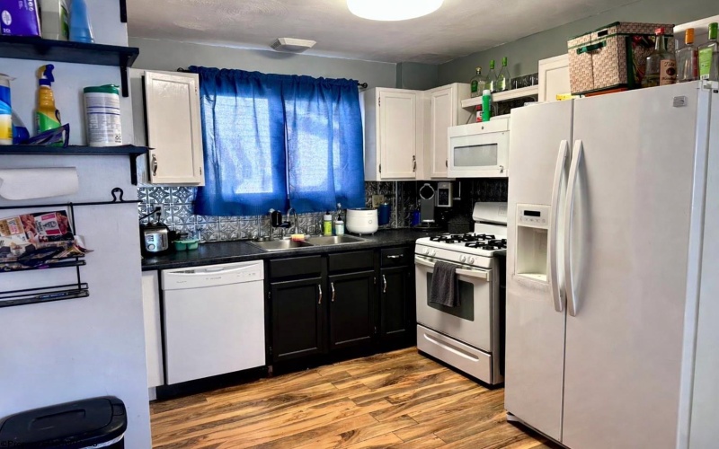 608 Alma Street, Morgantown, West Virginia 26501, 3 Bedrooms Bedrooms, 6 Rooms Rooms,2 BathroomsBathrooms,Single Family Detached,For Sale,Alma,10164290