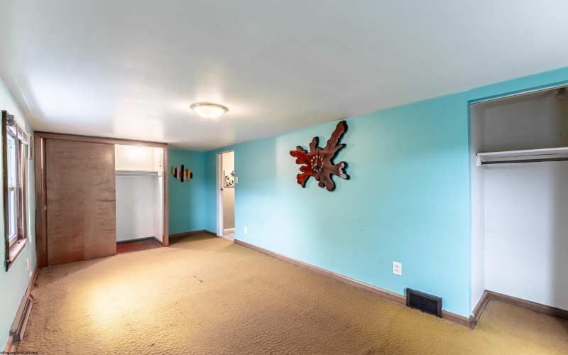 927 Fairfax Drive, Morgantown, West Virginia 26505, 4 Bedrooms Bedrooms, 8 Rooms Rooms,2 BathroomsBathrooms,Single Family Detached,For Sale,Fairfax,10164289