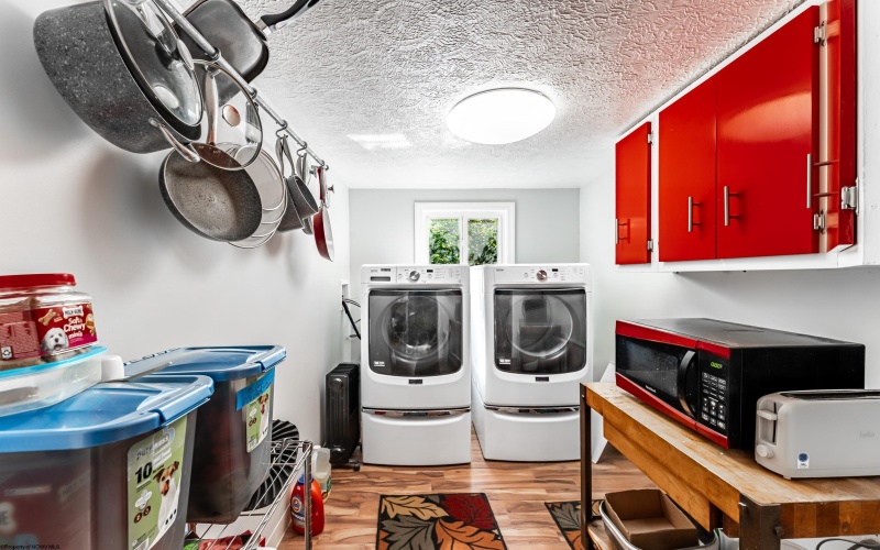 927 Fairfax Drive, Morgantown, West Virginia 26505, 4 Bedrooms Bedrooms, 8 Rooms Rooms,2 BathroomsBathrooms,Single Family Detached,For Sale,Fairfax,10164289