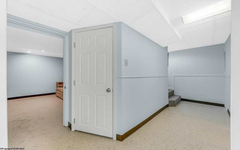 367 Pennsylvania Avenue, Westover, West Virginia 26501, 2 Bedrooms Bedrooms, 8 Rooms Rooms,2 BathroomsBathrooms,Single Family Detached,For Sale,Pennsylvania,10164277