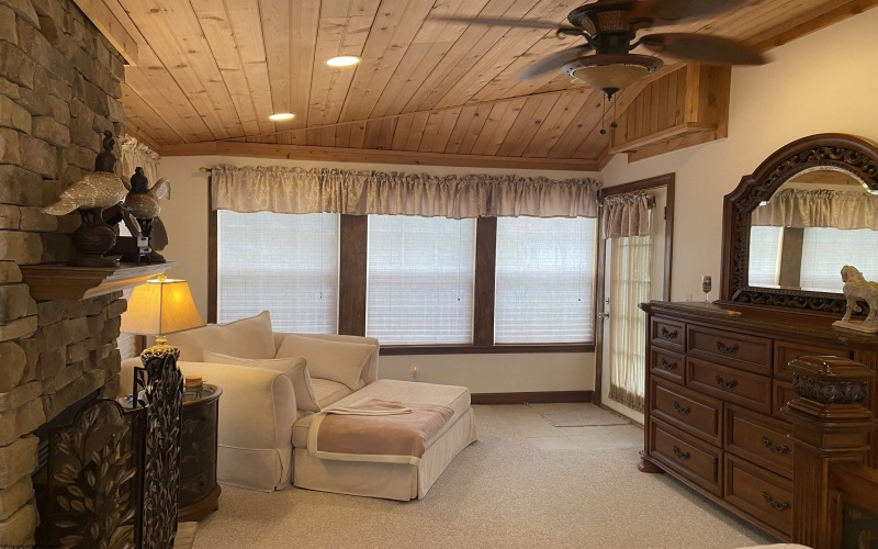 19 Vista Circle, Davis, West Virginia 26260, 3 Bedrooms Bedrooms, 7 Rooms Rooms,2 BathroomsBathrooms,Single Family Detached,For Sale,Vista,10164278