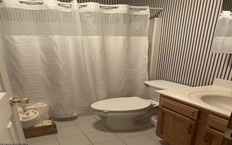 19 Vista Circle, Davis, West Virginia 26260, 3 Bedrooms Bedrooms, 7 Rooms Rooms,2 BathroomsBathrooms,Single Family Detached,For Sale,Vista,10164278