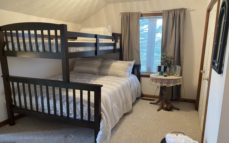 19 Vista Circle, Davis, West Virginia 26260, 3 Bedrooms Bedrooms, 7 Rooms Rooms,2 BathroomsBathrooms,Single Family Detached,For Sale,Vista,10164278