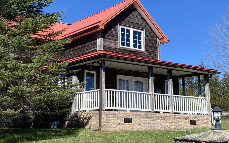 19 Vista Circle, Davis, West Virginia 26260, 3 Bedrooms Bedrooms, 7 Rooms Rooms,2 BathroomsBathrooms,Single Family Detached,For Sale,Vista,10164278