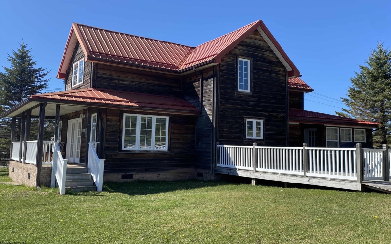 19 Vista Circle, Davis, West Virginia 26260, 3 Bedrooms Bedrooms, 7 Rooms Rooms,2 BathroomsBathrooms,Single Family Detached,For Sale,Vista,10164278