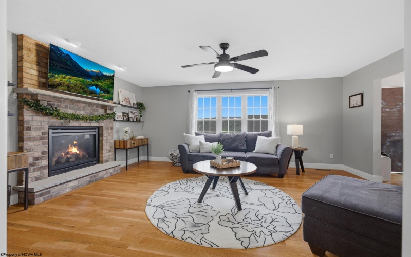 203 Piave Lane, Morgantown, West Virginia 26508, 4 Bedrooms Bedrooms, 9 Rooms Rooms,3 BathroomsBathrooms,Single Family Detached,For Sale,Piave,10164279