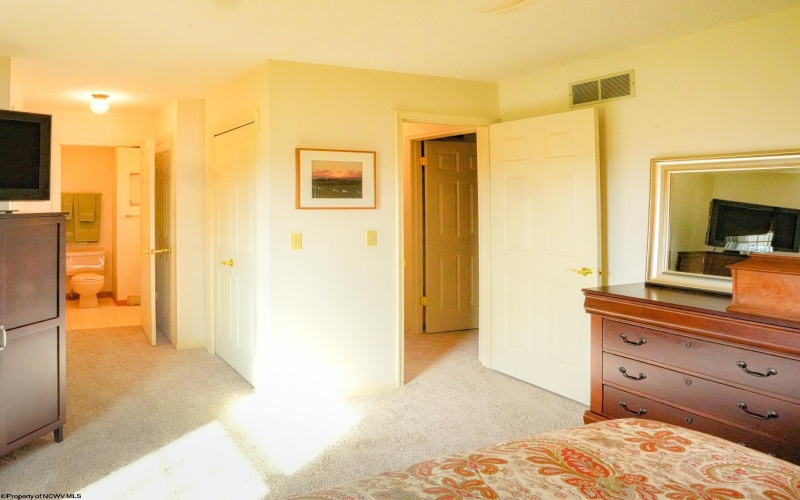 1026 Imperial Drive, Morgantown, West Virginia 26508, 3 Bedrooms Bedrooms, 7 Rooms Rooms,2 BathroomsBathrooms,Single Family Detached,For Sale,Imperial,10164281