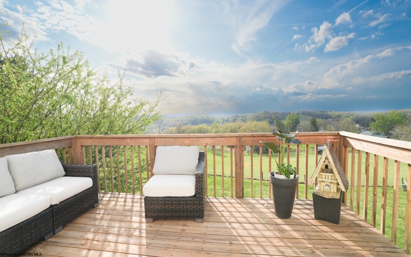 1026 Imperial Drive, Morgantown, West Virginia 26508, 3 Bedrooms Bedrooms, 7 Rooms Rooms,2 BathroomsBathrooms,Single Family Detached,For Sale,Imperial,10164281