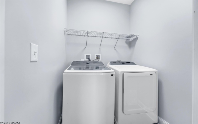 109 Ida Marie Drive, Morgantown, West Virginia 26508, 4 Bedrooms Bedrooms, 8 Rooms Rooms,3 BathroomsBathrooms,Single Family Detached,For Sale,Ida Marie,10164282