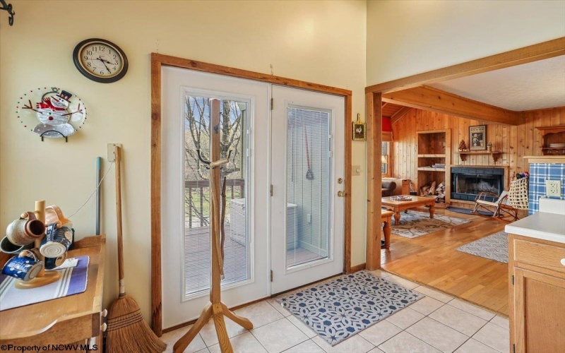 213 Treetop Lane, Davis, West Virginia 26260, 3 Bedrooms Bedrooms, 6 Rooms Rooms,3 BathroomsBathrooms,Single Family Detached,For Sale,Treetop,10164283