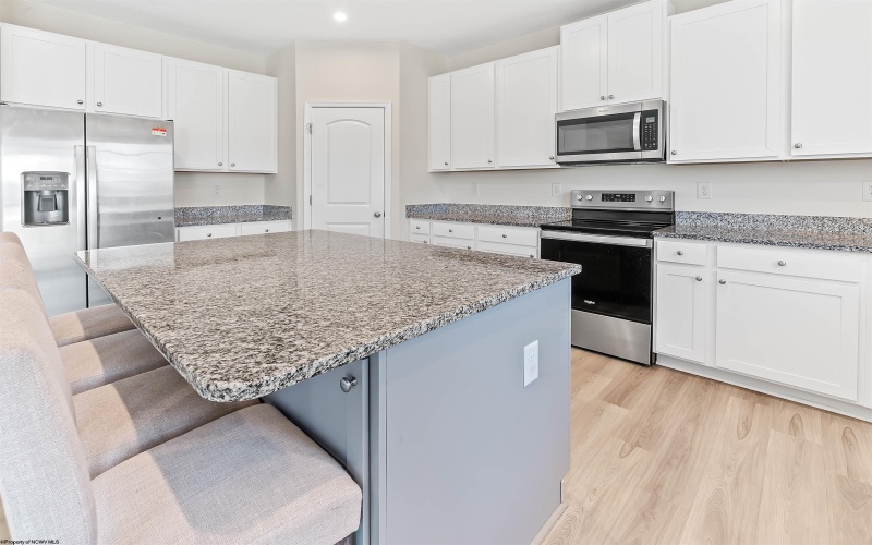 865 Hidden View Way, Morgantown, West Virginia 26508, 5 Bedrooms Bedrooms, 11 Rooms Rooms,3 BathroomsBathrooms,Single Family Detached,For Sale,Hidden View,10164284