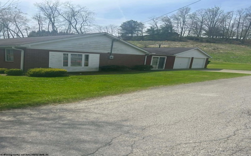 1 Ambrose Street, Buckhannon, West Virginia 26201, 3 Bedrooms Bedrooms, 7 Rooms Rooms,1 BathroomBathrooms,Single Family Detached,For Sale,Ambrose,10164285