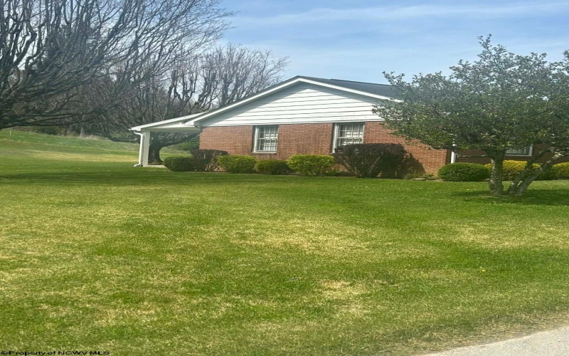 1 Ambrose Street, Buckhannon, West Virginia 26201, 3 Bedrooms Bedrooms, 7 Rooms Rooms,1 BathroomBathrooms,Single Family Detached,For Sale,Ambrose,10164285