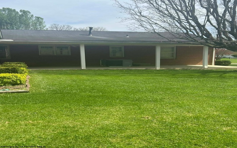 1 Ambrose Street, Buckhannon, West Virginia 26201, 3 Bedrooms Bedrooms, 7 Rooms Rooms,1 BathroomBathrooms,Single Family Detached,For Sale,Ambrose,10164285