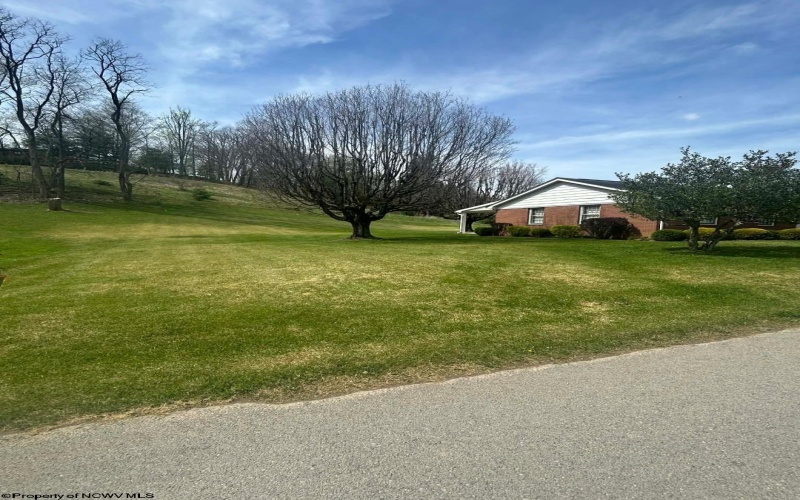 1 Ambrose Street, Buckhannon, West Virginia 26201, 3 Bedrooms Bedrooms, 7 Rooms Rooms,1 BathroomBathrooms,Single Family Detached,For Sale,Ambrose,10164285