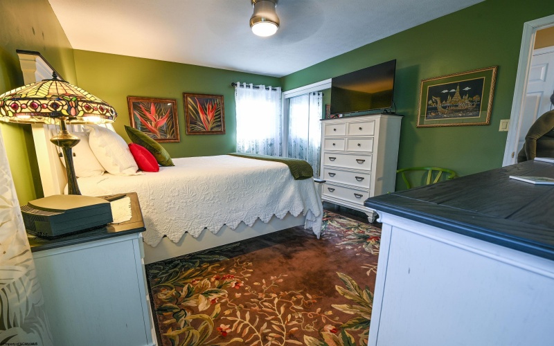 116 Rosewood Avenue, Fairmont, West Virginia 26554, 3 Bedrooms Bedrooms, 7 Rooms Rooms,2 BathroomsBathrooms,Single Family Detached,For Sale,Rosewood,10164286