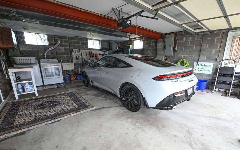 116 Rosewood Avenue, Fairmont, West Virginia 26554, 3 Bedrooms Bedrooms, 7 Rooms Rooms,2 BathroomsBathrooms,Single Family Detached,For Sale,Rosewood,10164286