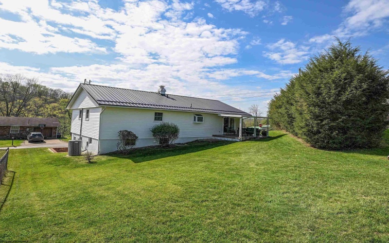 116 Rosewood Avenue, Fairmont, West Virginia 26554, 3 Bedrooms Bedrooms, 7 Rooms Rooms,2 BathroomsBathrooms,Single Family Detached,For Sale,Rosewood,10164286