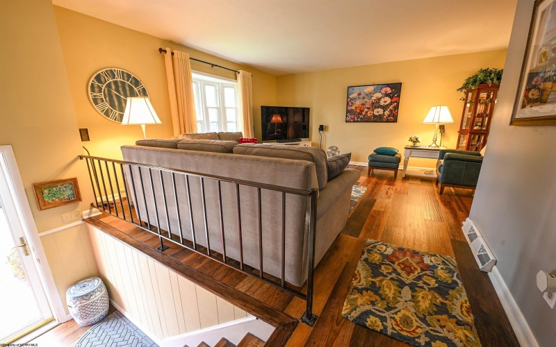 116 Rosewood Avenue, Fairmont, West Virginia 26554, 3 Bedrooms Bedrooms, 7 Rooms Rooms,2 BathroomsBathrooms,Single Family Detached,For Sale,Rosewood,10164286