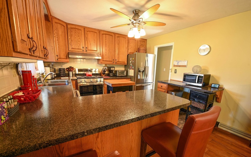 116 Rosewood Avenue, Fairmont, West Virginia 26554, 3 Bedrooms Bedrooms, 7 Rooms Rooms,2 BathroomsBathrooms,Single Family Detached,For Sale,Rosewood,10164286