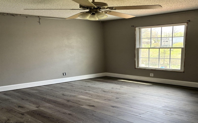 115 Jimtown Road, Coalton, West Virginia 26275, 5 Bedrooms Bedrooms, 10 Rooms Rooms,3 BathroomsBathrooms,Single Family Detached,For Sale,Jimtown,10164303