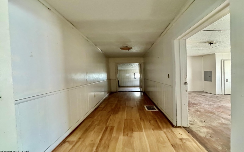 150 Minnich Street, Weston, West Virginia 26452, 2 Bedrooms Bedrooms, 6 Rooms Rooms,1 BathroomBathrooms,Single Family Detached,For Sale,Minnich,10164306