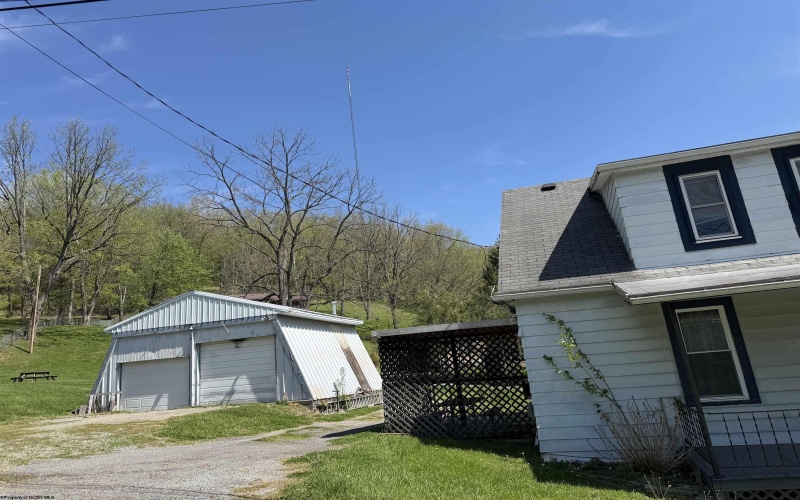 1830 Pearlman Avenue, Clarksburg, West Virginia 26301, 3 Bedrooms Bedrooms, 5 Rooms Rooms,2 BathroomsBathrooms,Single Family Detached,For Sale,Pearlman,10164302
