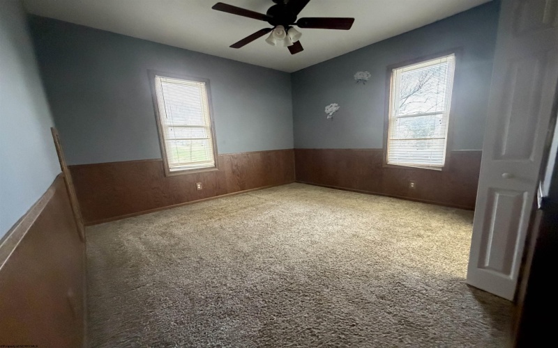 1830 Pearlman Avenue, Clarksburg, West Virginia 26301, 3 Bedrooms Bedrooms, 5 Rooms Rooms,2 BathroomsBathrooms,Single Family Detached,For Sale,Pearlman,10164302