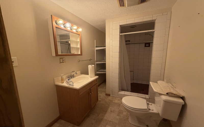 1830 Pearlman Avenue, Clarksburg, West Virginia 26301, 3 Bedrooms Bedrooms, 5 Rooms Rooms,2 BathroomsBathrooms,Single Family Detached,For Sale,Pearlman,10164302