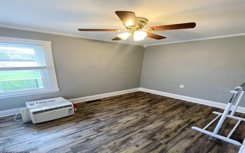 603 1/2 Pike Street, Barrackville, West Virginia 26559, 2 Bedrooms Bedrooms, 6 Rooms Rooms,1 BathroomBathrooms,Single Family Detached,For Sale,Pike,10164304