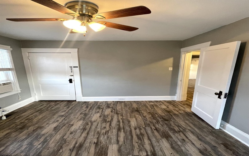 603 1/2 Pike Street, Barrackville, West Virginia 26559, 2 Bedrooms Bedrooms, 6 Rooms Rooms,1 BathroomBathrooms,Single Family Detached,For Sale,Pike,10164304