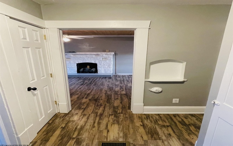 603 1/2 Pike Street, Barrackville, West Virginia 26559, 2 Bedrooms Bedrooms, 6 Rooms Rooms,1 BathroomBathrooms,Single Family Detached,For Sale,Pike,10164304