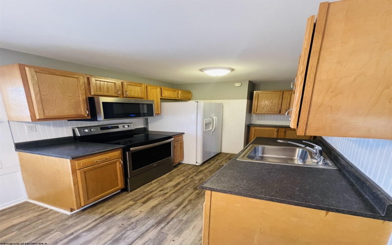 603 1/2 Pike Street, Barrackville, West Virginia 26559, 2 Bedrooms Bedrooms, 6 Rooms Rooms,1 BathroomBathrooms,Single Family Detached,For Sale,Pike,10164304