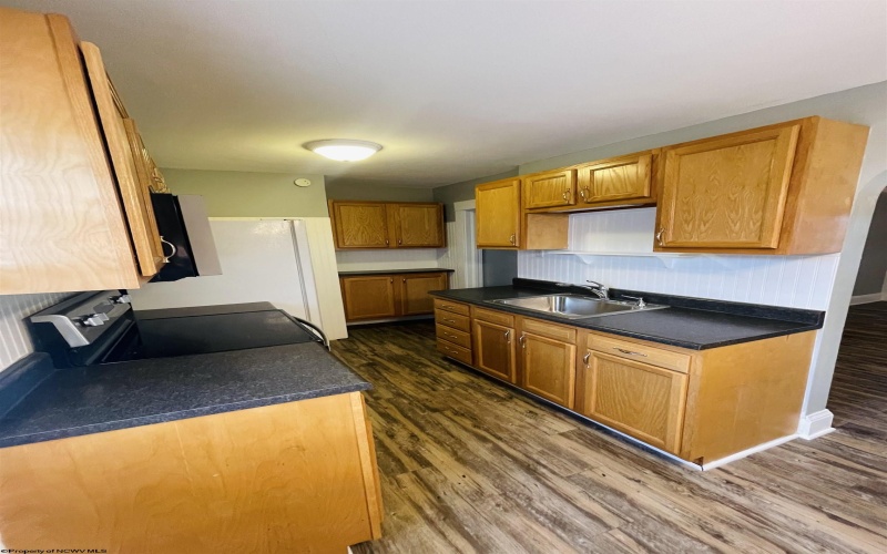 603 1/2 Pike Street, Barrackville, West Virginia 26559, 2 Bedrooms Bedrooms, 6 Rooms Rooms,1 BathroomBathrooms,Single Family Detached,For Sale,Pike,10164304