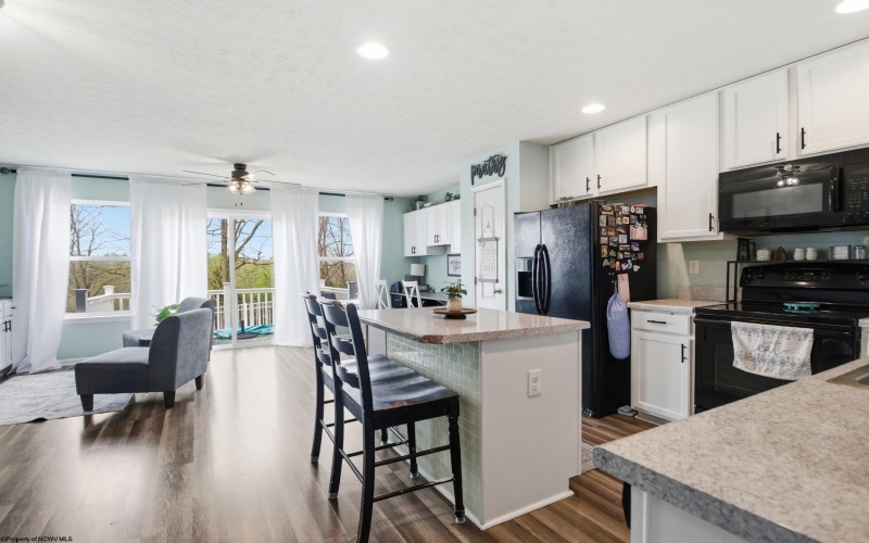 221 Birds Eye View Drive, Morgantown, West Virginia 26501, 3 Bedrooms Bedrooms, 6 Rooms Rooms,2 BathroomsBathrooms,Single Family Attached,For Sale,Birds Eye View,10164336