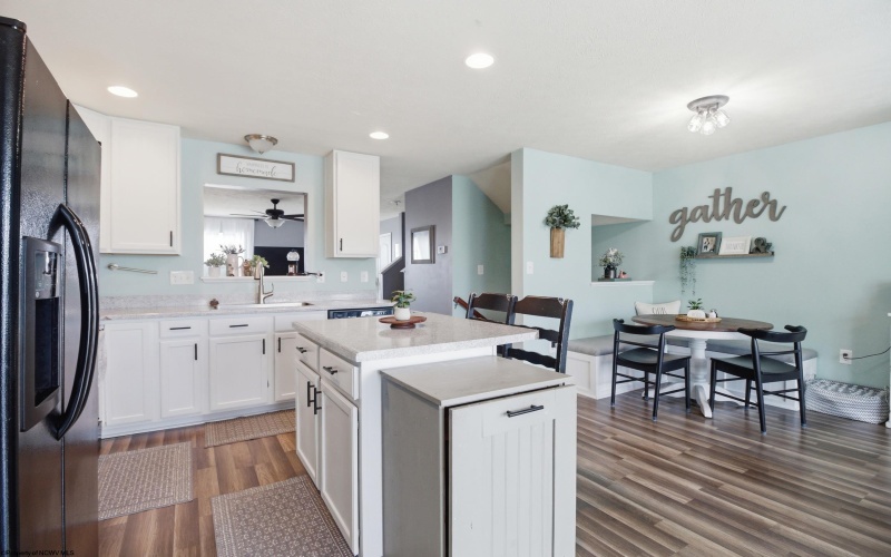 221 Birds Eye View Drive, Morgantown, West Virginia 26501, 3 Bedrooms Bedrooms, 6 Rooms Rooms,2 BathroomsBathrooms,Single Family Attached,For Sale,Birds Eye View,10164336