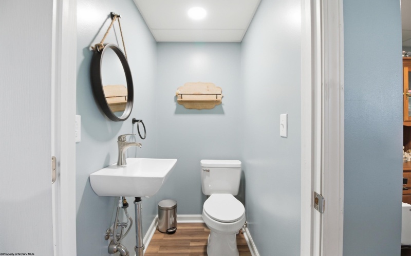 221 Birds Eye View Drive, Morgantown, West Virginia 26501, 3 Bedrooms Bedrooms, 6 Rooms Rooms,2 BathroomsBathrooms,Single Family Attached,For Sale,Birds Eye View,10164336