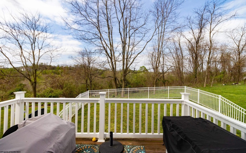 221 Birds Eye View Drive, Morgantown, West Virginia 26501, 3 Bedrooms Bedrooms, 6 Rooms Rooms,2 BathroomsBathrooms,Single Family Attached,For Sale,Birds Eye View,10164336