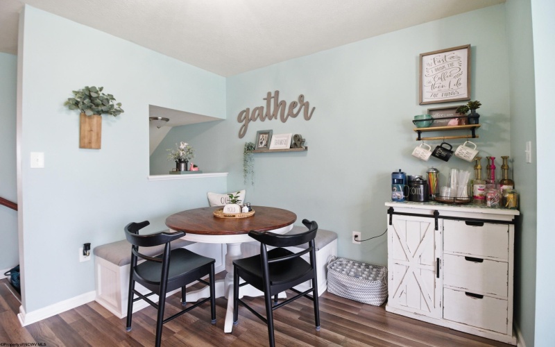 221 Birds Eye View Drive, Morgantown, West Virginia 26501, 3 Bedrooms Bedrooms, 6 Rooms Rooms,2 BathroomsBathrooms,Single Family Attached,For Sale,Birds Eye View,10164336